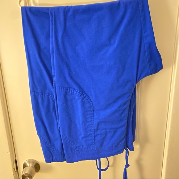 SCRUBSTAR UNISEX SETS!! 2 SETS + AN EXTRA TOP! M & L! - Picture 4 of 14